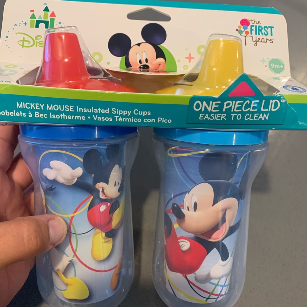 Disney NWT Insulated Sippy Cup The First Years 9m+